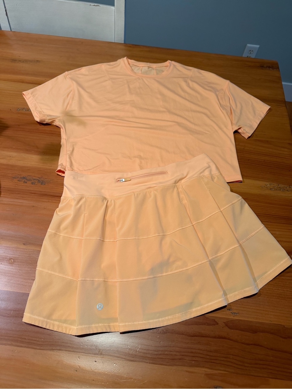 Lululemon Women's Peach Active Skort - Lightweight Peach crop top set - Picture 2 of 2